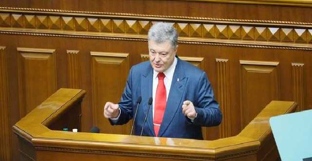 Порошенко призвал бизнес повышать зарплаты