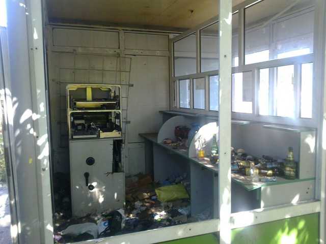 Боевики «ЛНР» продолжают разворовывать имущество «Приватбанка»