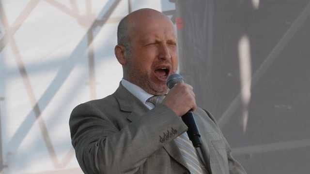 Запасной аэродром на выборах или почетный статус. Зачем Турчинов возглавил протестантов Украины