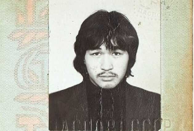 В России на аукционе продали паспорт Виктора Цоя за несколько миллионов