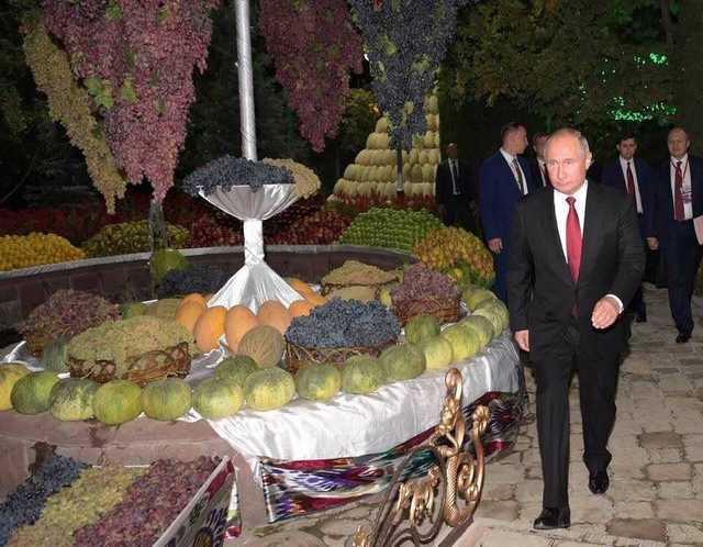 ’’Обувь женская’’: Путин снова попался на уловке с ростом