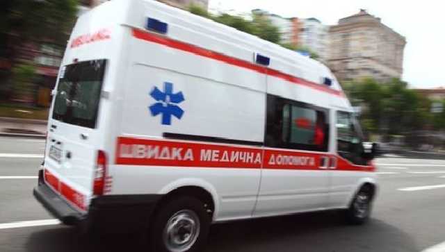 В Киеве на ЖД-вокзале женщина умирала на виду у прохожих