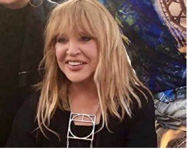 Алла Пугачева показала «новое» лицо