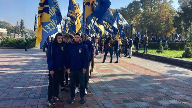 "Нацкорпус" под Радой требует упростить получение гражданства для иностранцев-воинов АТО