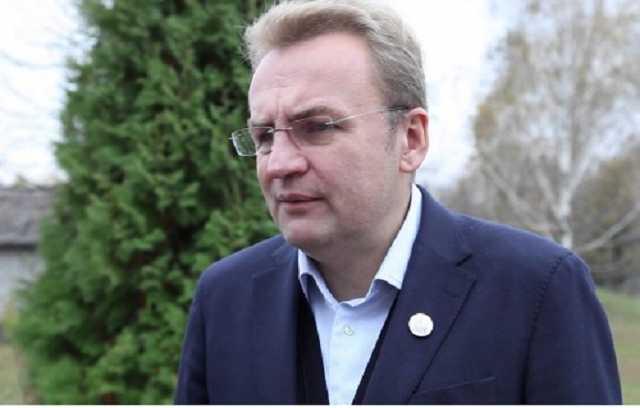 Зачем Садовый заявил о своём намерении выдвигаться на пост президента?