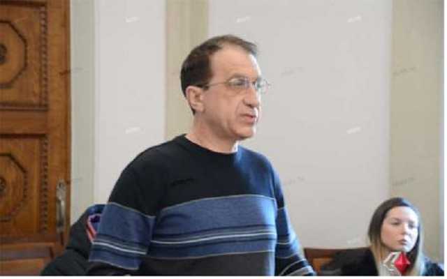 Чиновник, торговавший поддельными паспортами, получил условный срок