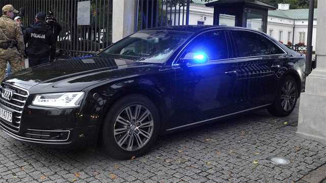 В кортеж президента Польщі врізався хлопчик на самокаті