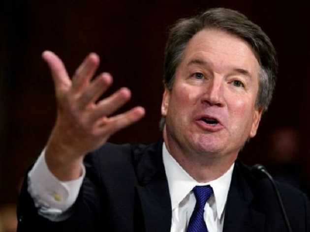 Членом Верховного суда США избран юрист, обвиняемый в изнасилованиях