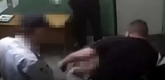 Четвертый полицейский, который избивал пассажиров метро, находится под домашним арестом