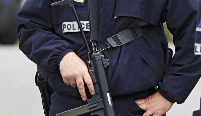 В центре Парижа неизвестные начали стрельбу. Есть пострадавшие