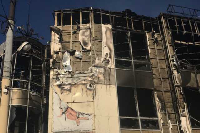 ’’Депрессия будет прогрессировать’’: в ’’ЛНР’’ сгорел дотла крупный торговый центр