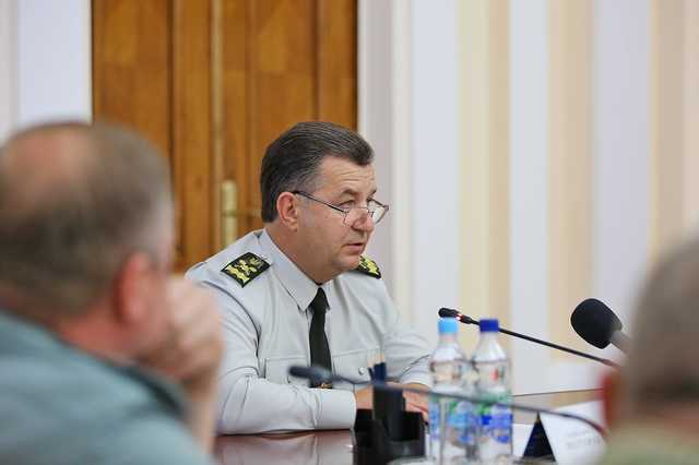 Полторак: На укрепление украинских арсеналов понадобится 15 лет