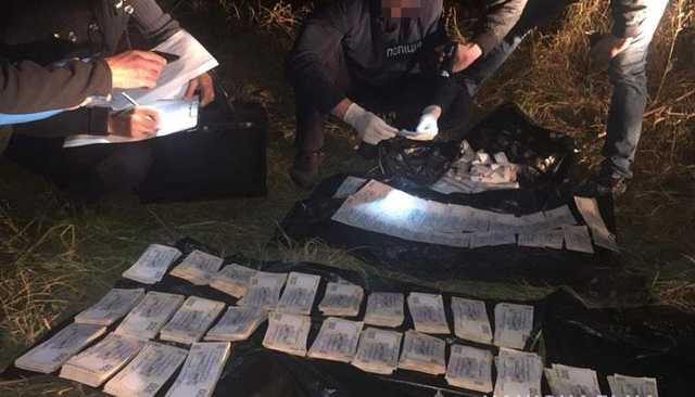 Депутата горсовета уличили в получении 1,5 млн гривен взятки