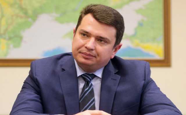 Дайте мне еще один шанс: в метро Киева появилась новая "реклама" Сытника