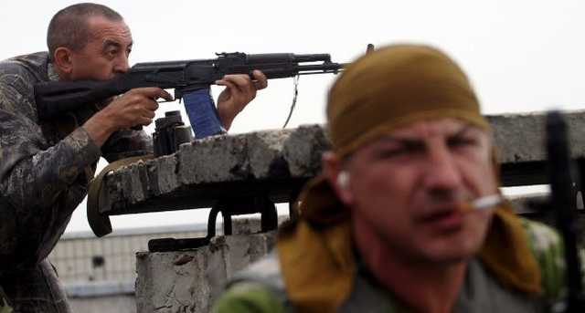 Боевики "ДНР" бунтуют из-за невыплаты зарплат, долг уже 12 миллионов рублей – разведка