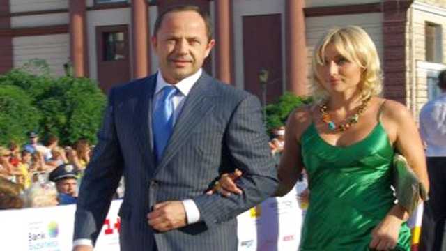 Известный политик и возможный кандидат в президенты Украины разводится с женой