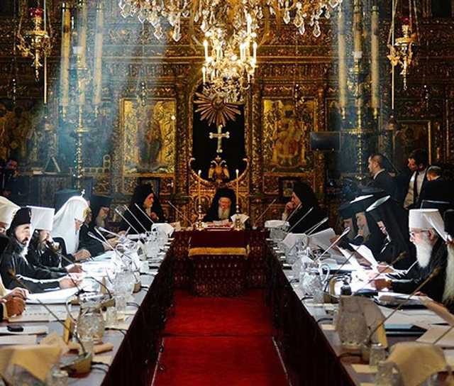 Синод: Украинская церковь получит томос