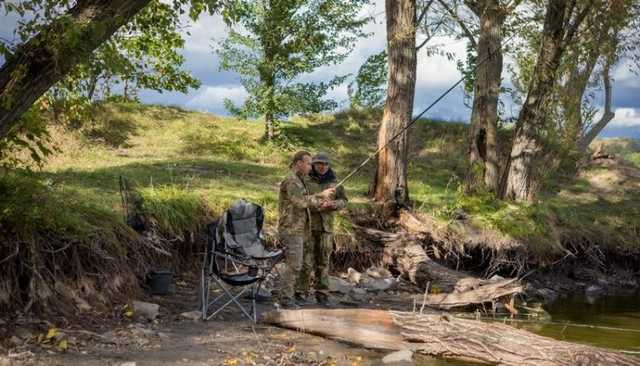Олег Винник “рассекретил” родной дом и семью
