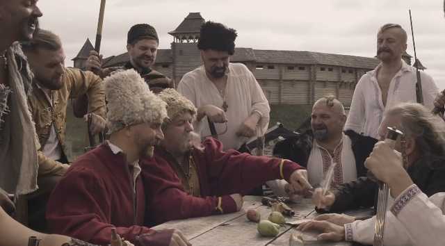 ’’Поцелуй нас в ср*ку!’’ Украинские артисты записали обращение к ’’московскому шайтану’’ Путину