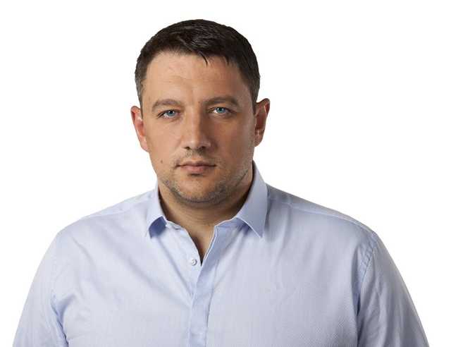 Экс-глава Деснянского района Киева выстрелил себе в живот из наградного оружия