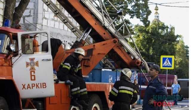 Спасатели потушили общежитие университета в Харьковской области