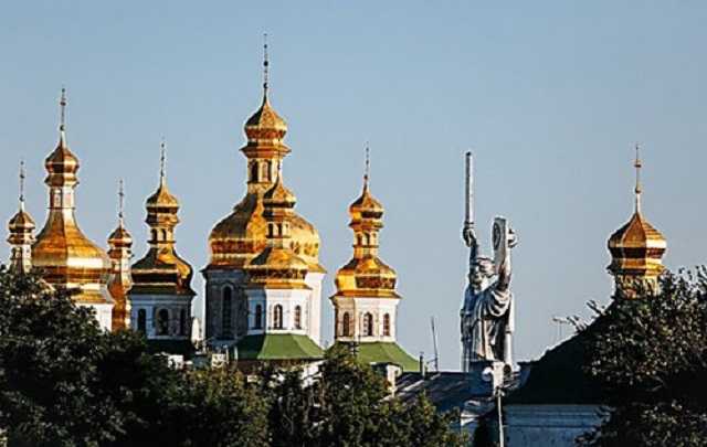 Эту самую автокефалию власть сейчас, боюсь, будет использовать против нас с вами, – Гудков