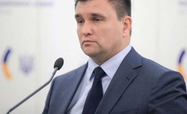 Климкин просит НАТО помочь укрепить военные склады в Украине