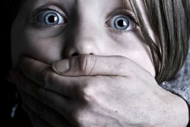 На Днепропетровщине зэк изнасиловал 8-летнюю дочку знакомой