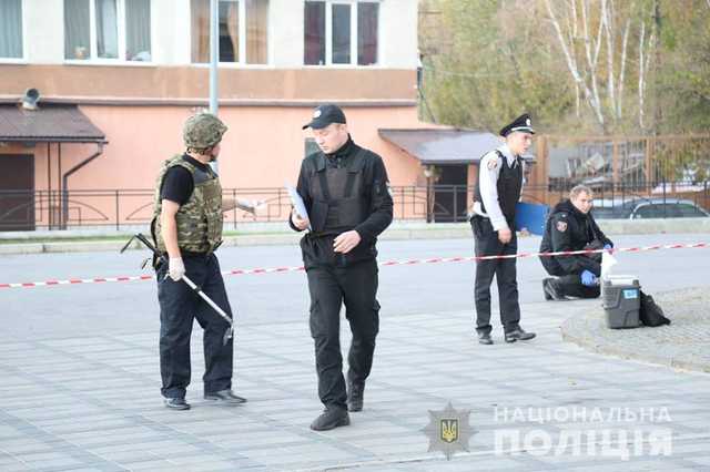 В Виннице под автомобилем нашли «взрывчатку»