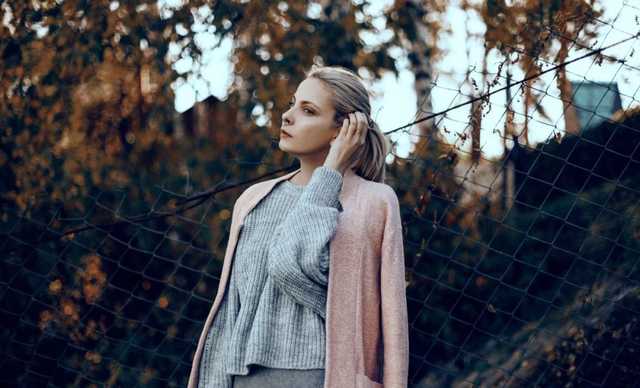 Россиянка, обвиняемая в экстремизме из-за картинок, сбежала из России в Украину