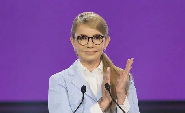 Дубинский объяснил, как Тимошенко попыталась представить встречу с мелкими банковскими клерками как судьбоносную для Украины