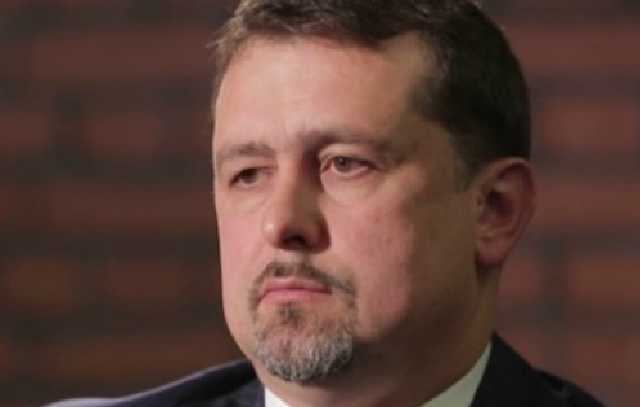 Порошенко Семочко не сдаст – Бутусов