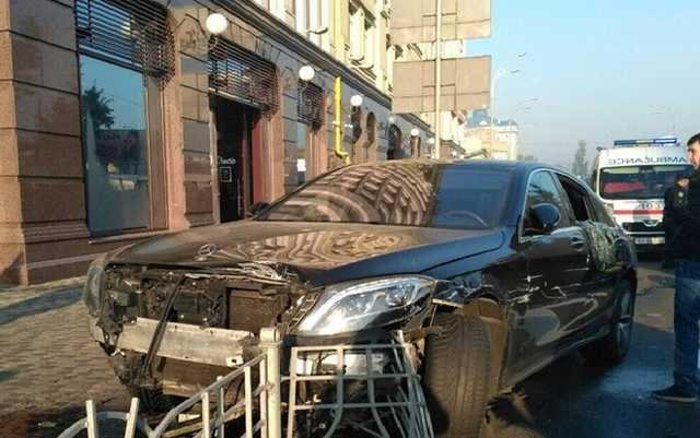 В Киеве эпилептик устроил массовое ДТП на Подоле