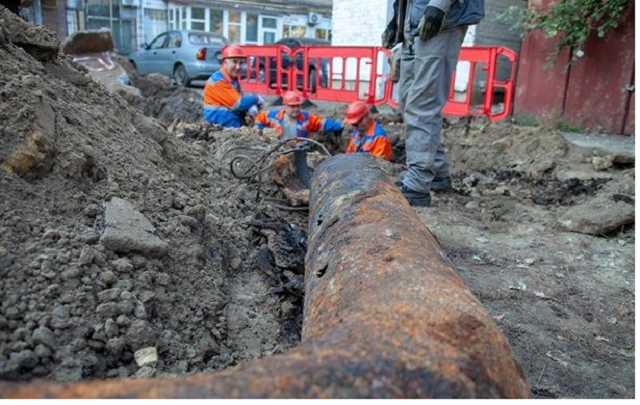 В Киеве за сутки произошло более 300 прорывов труб