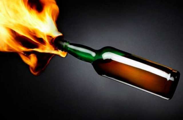 На Сумщине двор депутата сельсовета забросали «коктейлями Молотова»