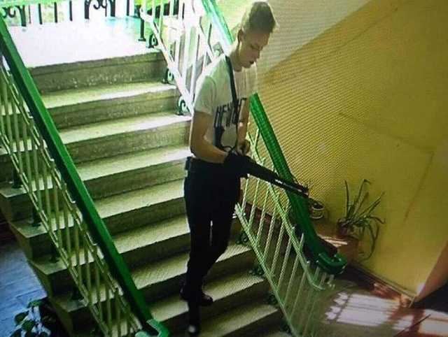 Стрелок из оккупированной Керчи искал ружье во время онлайн-игры