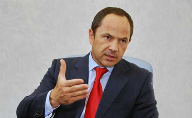 АМКУ принял решение относительно покупки Тигипко завода Порошенко