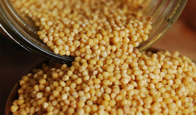 В Украине резко подорожало и исчезло из магазинов пшено