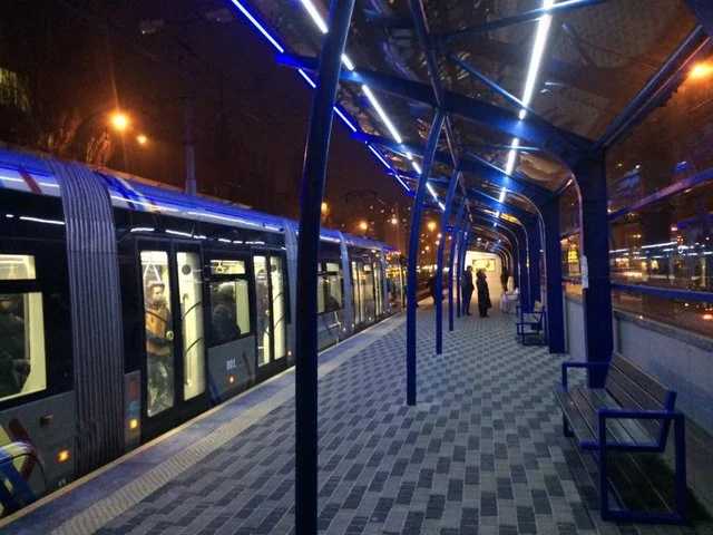 В Киеве временно прекращают работать два маршрута скоростного трамвая