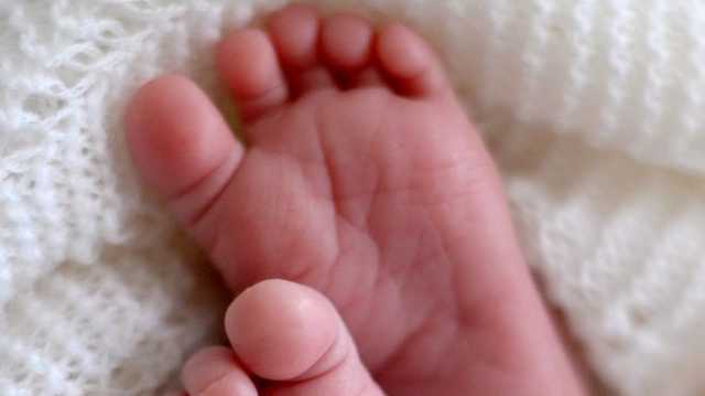 В Україні вперше народилася дитина від трьох батьків – лікарі