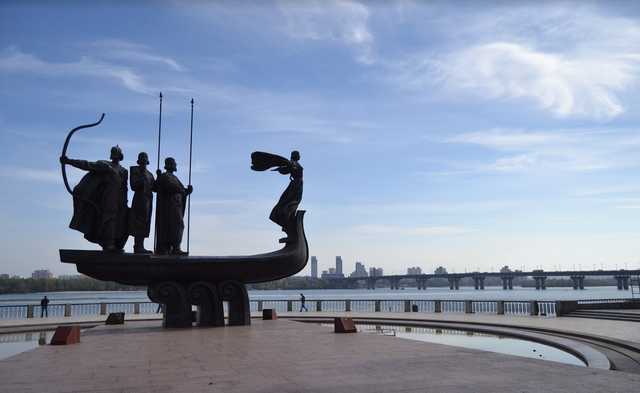 У Києві зафіксували 5 температурних рекордів упродовж «бабиного літа»