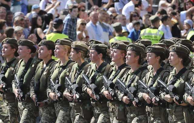 Закон о равенстве мужчин и женщин в армии ВСУ вступил в силу