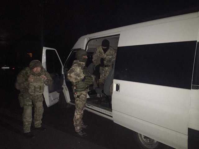 Житель Львовской области угрожал взорвать дом: спецназовцы пошли на штурм