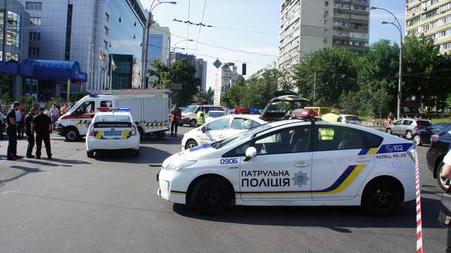 В селе под Киевом мужчина зарезал сожительницу и пытался ее сжечь