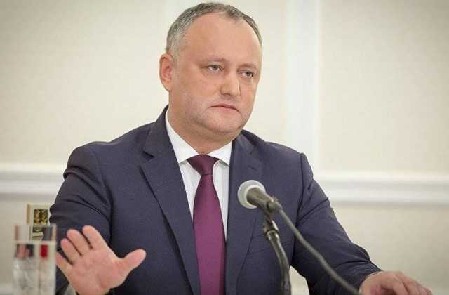 Президент Молдовы присягнул в верности Патриарху Кириллу