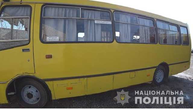 В Ирпене на полном ходу из маршрутки выпала школьница