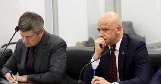 Труханов переконаний, що йому вдасться відмазатись в суді