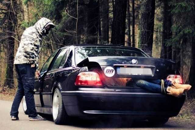 Водителей будут штрафовать за содержимое багажника