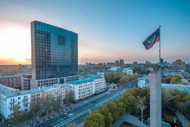 Фашик Донецкий: Мы ж не русские, чтобы в ср*че жить