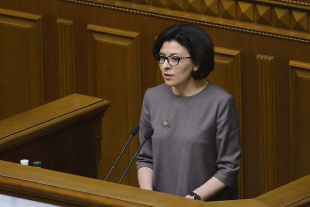 Сироїд у декларації вказала купівлю автомобіля за 10 гривень